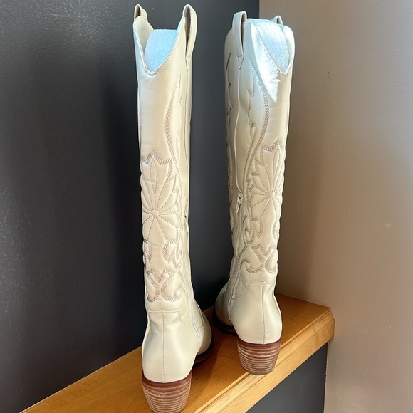 MIA Kolt Cowboy Boots - Picture 11 of 12